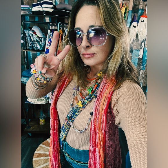 50% off closet while Live☀️✨go shop! Like it to run it!! ❤️ - Picture 1 of 16